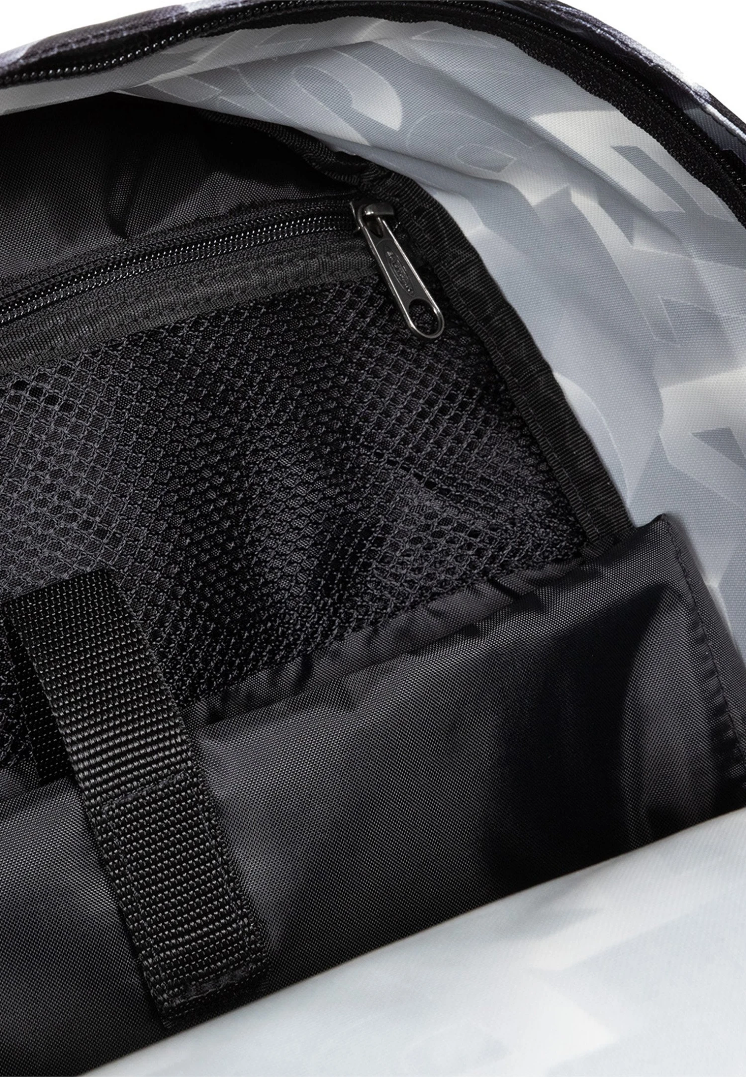 Eastpak Office Zippl R - Rugzak - Blocktype Black 4 Eastpak Office Zippl R - Rugzak - Blocktype Black - Afbeelding 2