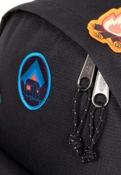 Eastpak Padded Pak R - Rugzak - Camp Patch Black 11 Eastpak Padded Pak R - Rugzak - Camp Patch Black -Eastpak 5931792cff0341d3aa588eeefaf5786b