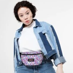 Eastpak Springer Heuptas Ditsy White 11 Eastpak Springer Heuptas Ditsy White -Eastpak ek000074 u53 alt001 uc198588 mlow