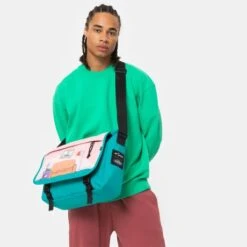 Eastpak Delegate + Schoudertas The Simpsons Sofa -Eastpak ek00026e 7a5 alt004 uc235301 mhigh