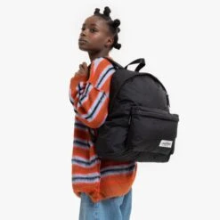 Eastpak Padded Pak'r Rugzak Puff Black 12 Eastpak Padded Pak'r Rugzak Puff Black -Eastpak ek000620 3e1 alt001 uc250483 mhigh