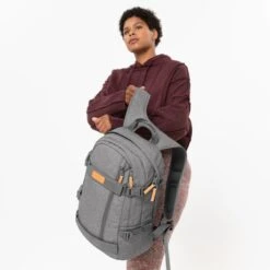 Eastpak Getter CS Rugzak Sunday Grey -Eastpak ek0a5bc6 0b3 alt001 uc216182 mhigh