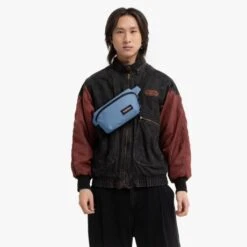 Eastpak Sommar Heuptas Charming Blue 10 Eastpak Sommar Heuptas Charming Blue -Eastpak ek0a5bg6 5d5 alt004 uc250691 mhigh